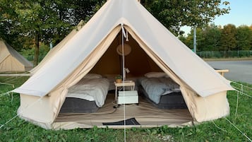 4P PRIVATE TENT (air beds) | WiFi, bed sheets, wheelchair access