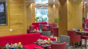 Petit déjeuner continental compris tous les jours