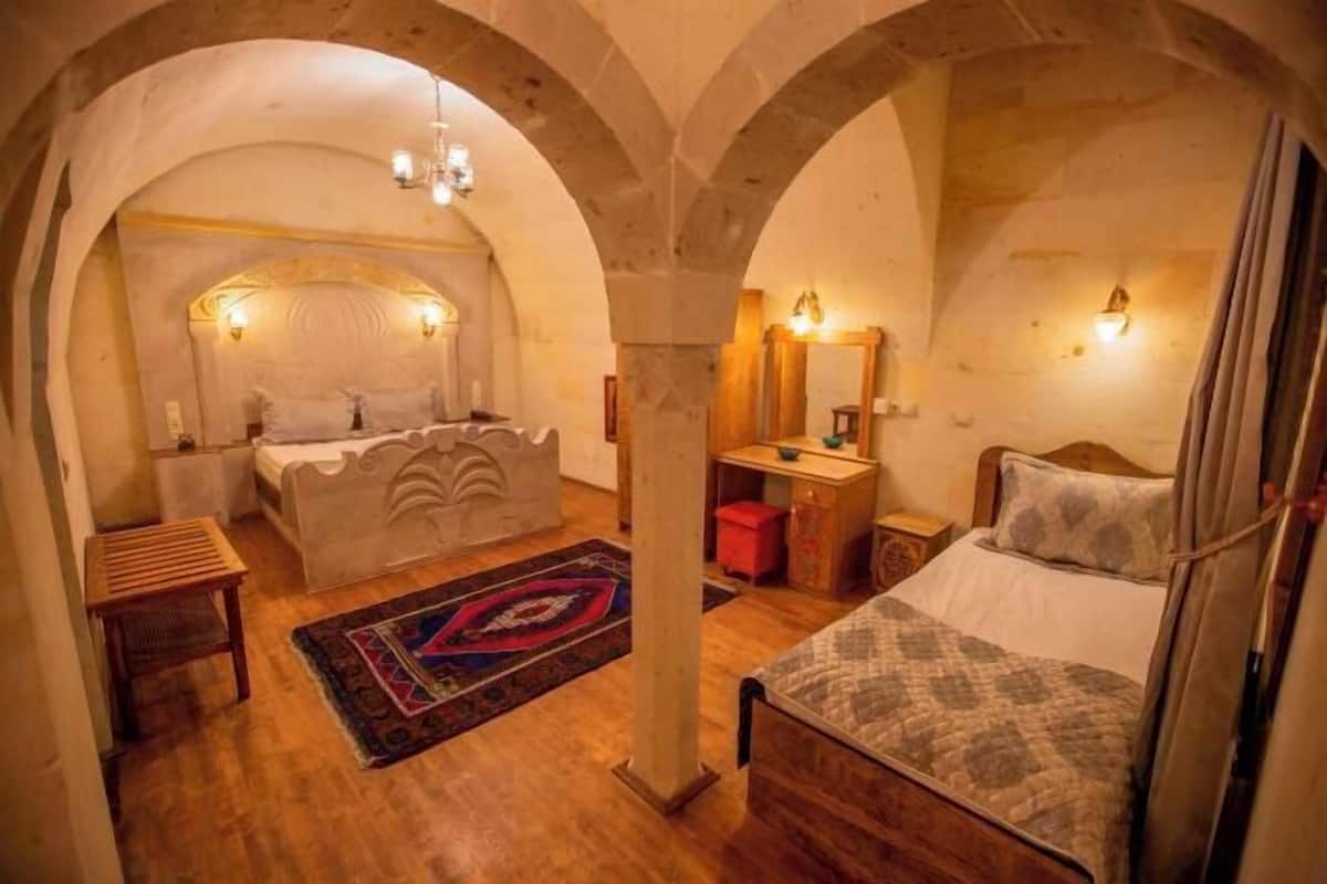 Literie de qualité supérieure, minibar, coffres-forts dans les chambres