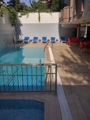 Outdoor pool, pool loungers