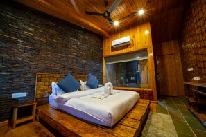 Blackout curtains, soundproofing, bed sheets - The Peru Resort by Xtreeme (Dhanaulti)