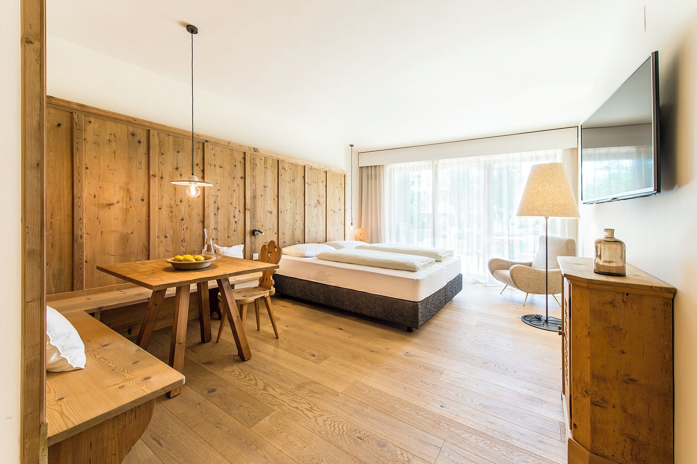 Suite (zum Weinberg) | Zimmersafe, schallisolierte Zimmer, kostenloses WLAN, Bettwäsche