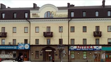 واجهة المنشأة