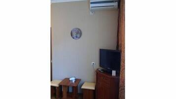 Standard Twin Room | Free WiFi, bed sheets