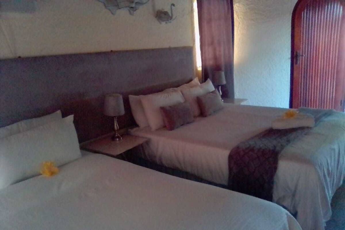 Decoración personalizada, muebles diferentes y cortinas blackout