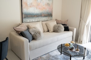Deluxe Apartment, 1 Double Bed with Sofa bed, City View | Living area