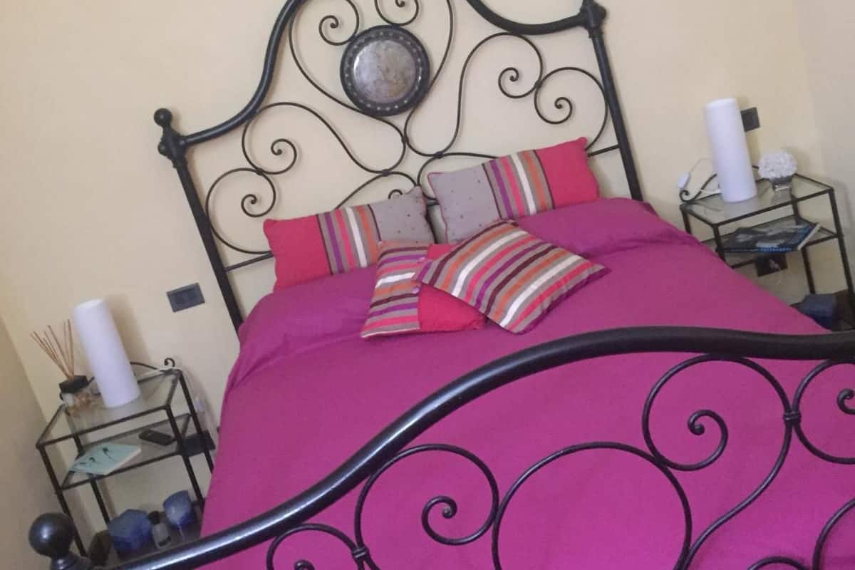 Standard Double Room, 1 Queen Bed | 1 bedroom, minibar, in-room safe, desk