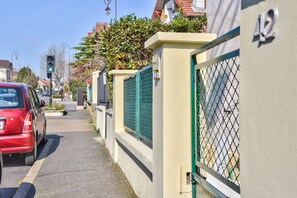 Property grounds - Paris Gare du Nord - Stade de France - casino, lake and Thalasso 12min (Deuil-la-Barre)