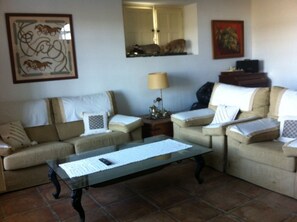 Téléviseur, lecteur de DVD