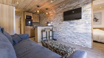 Apartment, Ensuite (Domaine du Jardin Alpin ) | Living area | Flat-screen TV