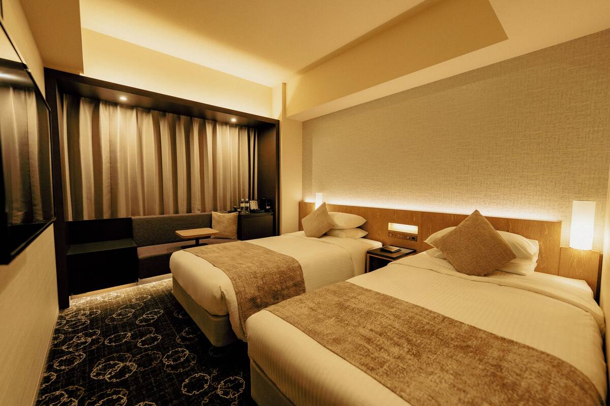 Moderate Twin Room, Non Smoking | In-room safe, blackout curtains, soundproofing, free WiFi