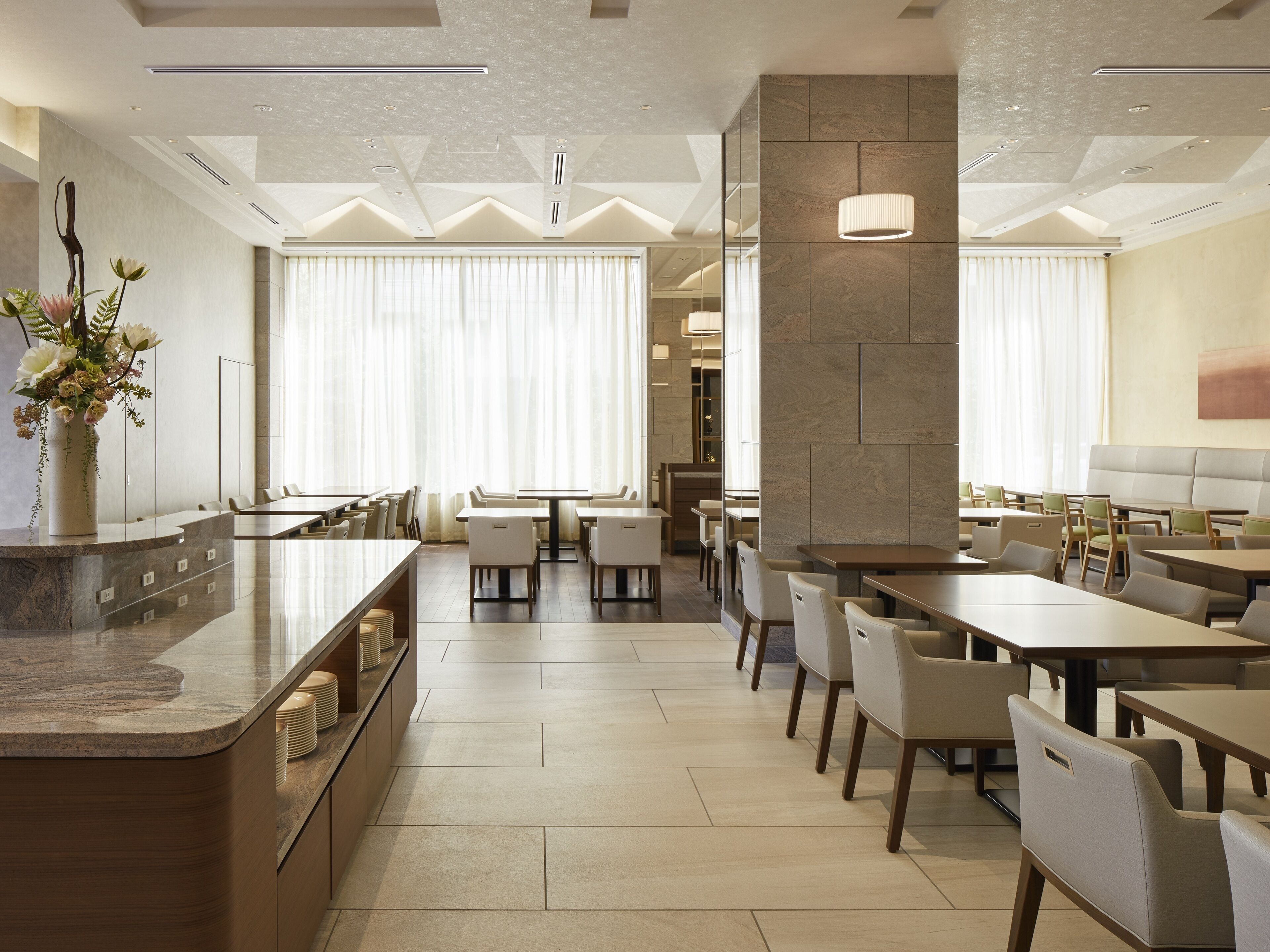 breakfast and lunch served