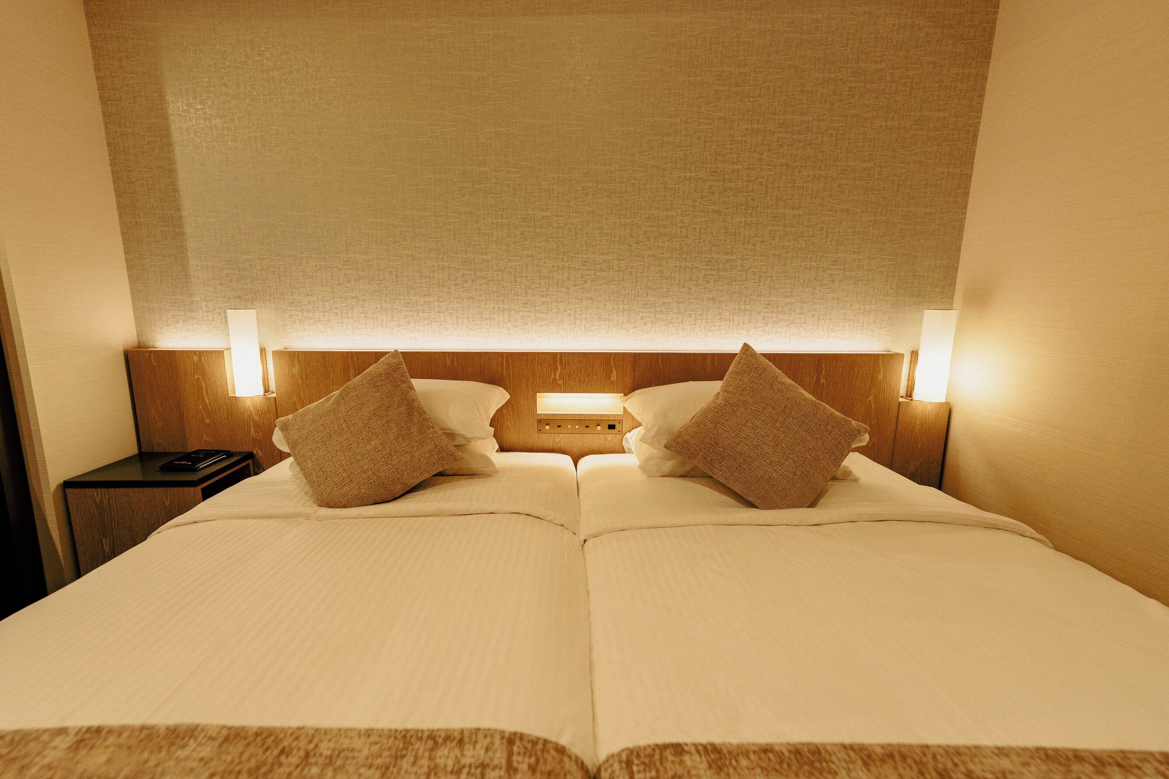 Moderate Twin Room, Non Smoking | In-room safe, blackout drapes, soundproofing, WiFi (free)