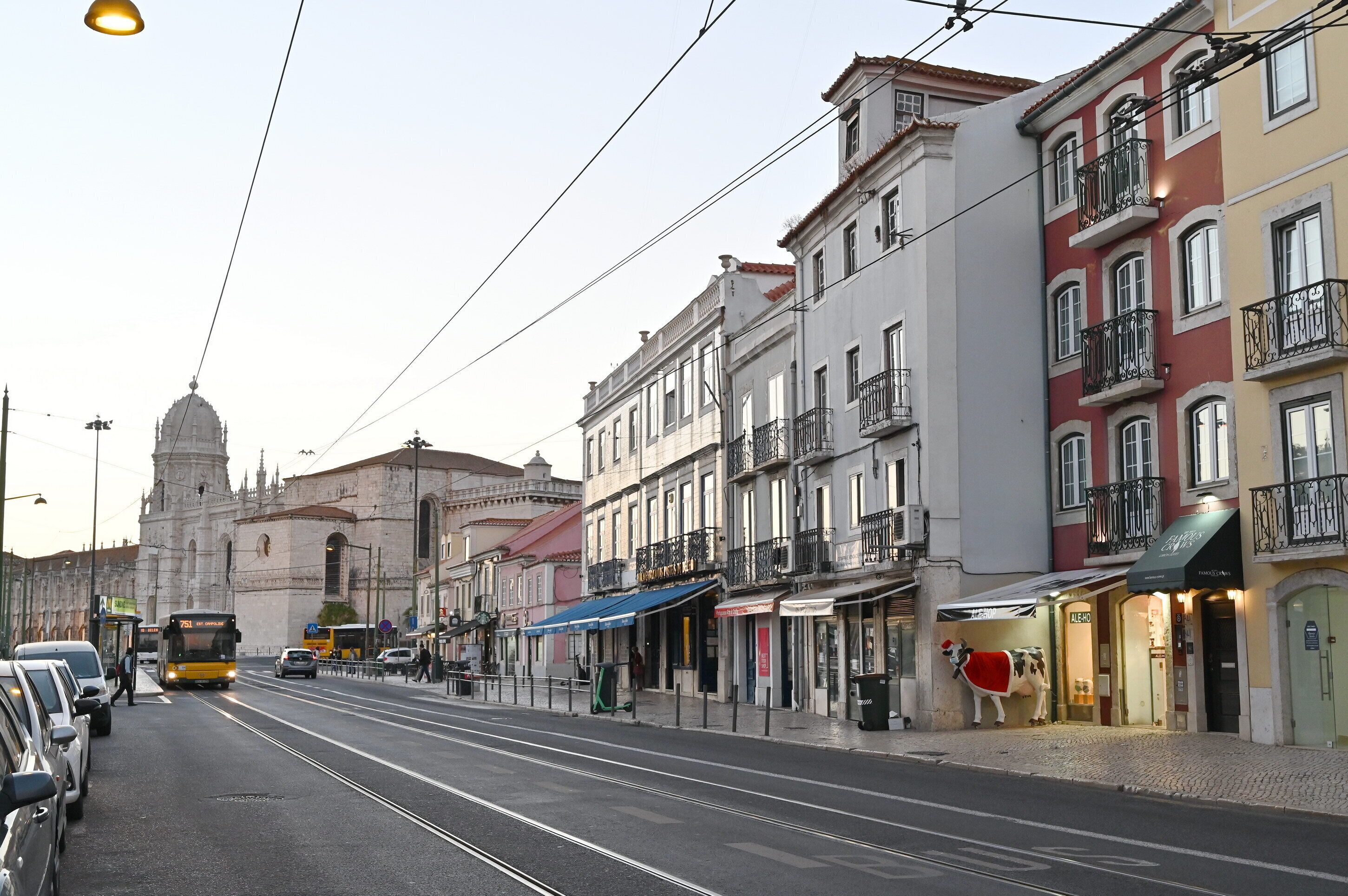 Photo - Famous Crows Lisbon Suites