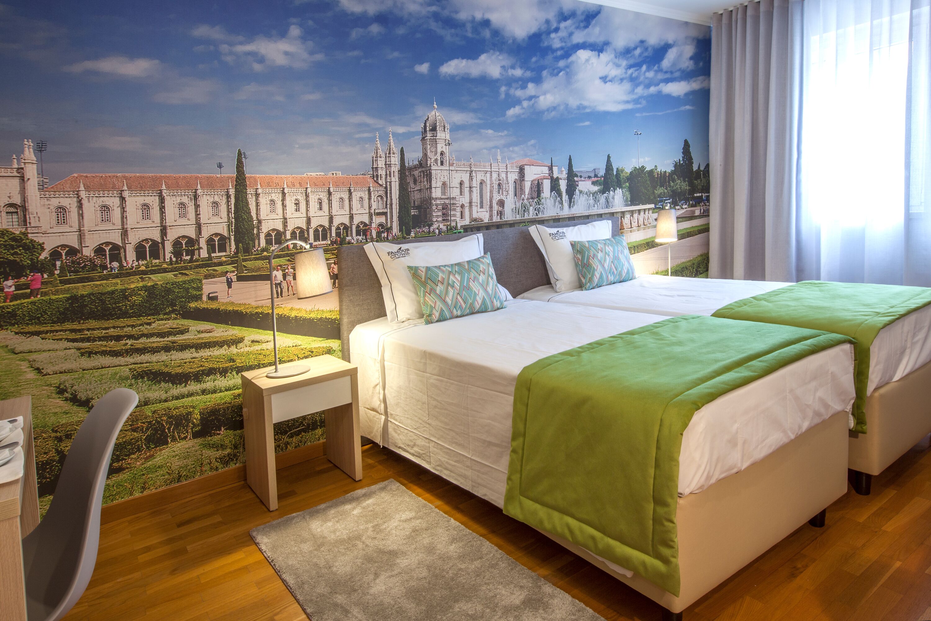 Photo - Famous Crows Lisbon Suites