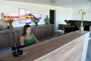 Reception - Camping Bella Vista (Calvi)