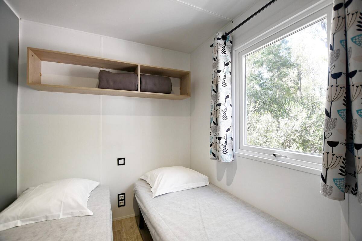 2 bedrooms, individually furnished