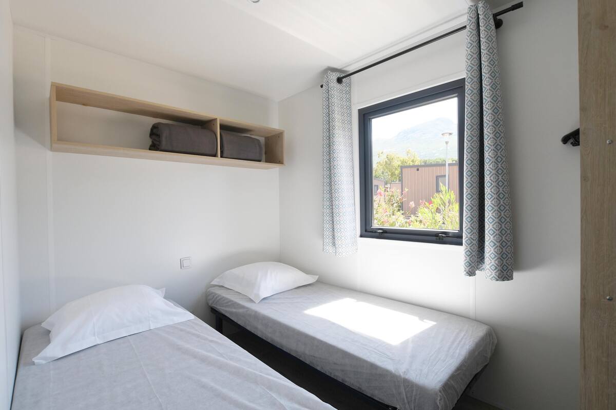 2 bedrooms, individually furnished