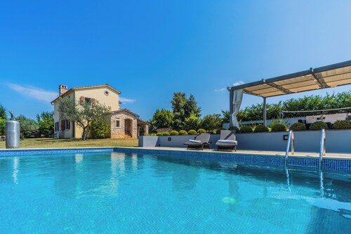 Ferienhaus Istria Moderna * 3000 m2 Garten, privater Pool, Grill, WLAN