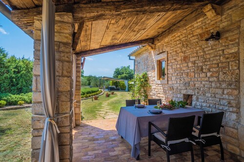 Ferienhaus Istria Moderna * 3000 m2 Garten, privater Pool, Grill, WLAN