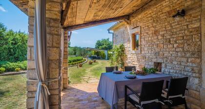 Holiday house Istria Moderna * 3000 m2 garden, private pool, BBQ, WiFi