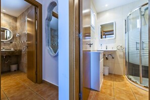 Bathtub, hair dryer, bidet - Casa Mika Oliastur 25 El Cotillo (El Cotillo)