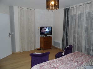 1 bedroom, WiFi, bed sheets