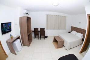 In-room safe, free WiFi