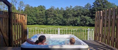 Outdoor treatment areas, sauna, hot tub