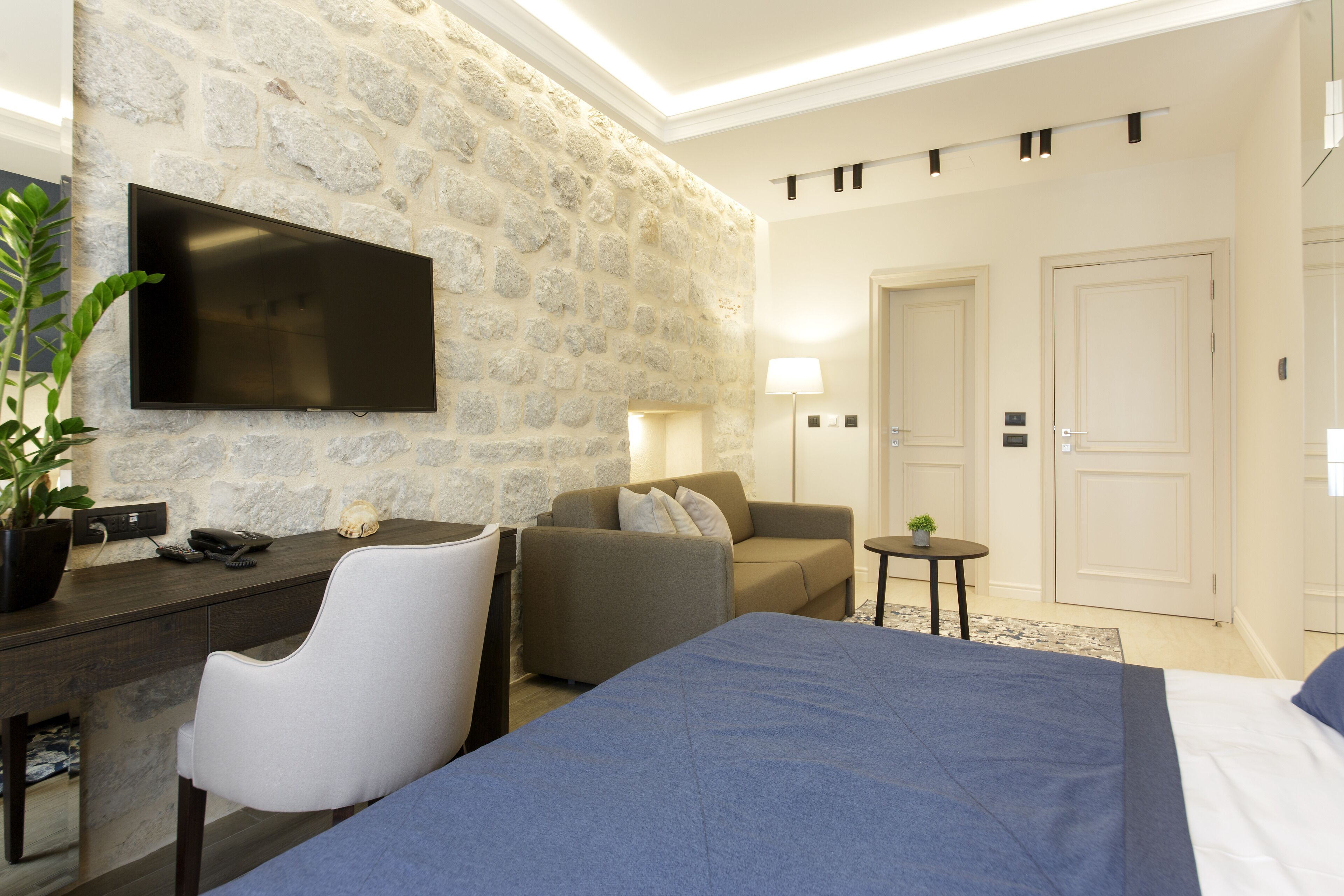 superior double room, sea view | premium bedding, minibar, in-room safe, individually decorated