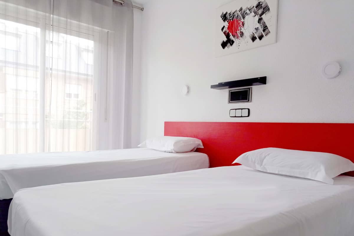 Double Room, 2 Single Beds, Balcony | Free WiFi, bed sheets