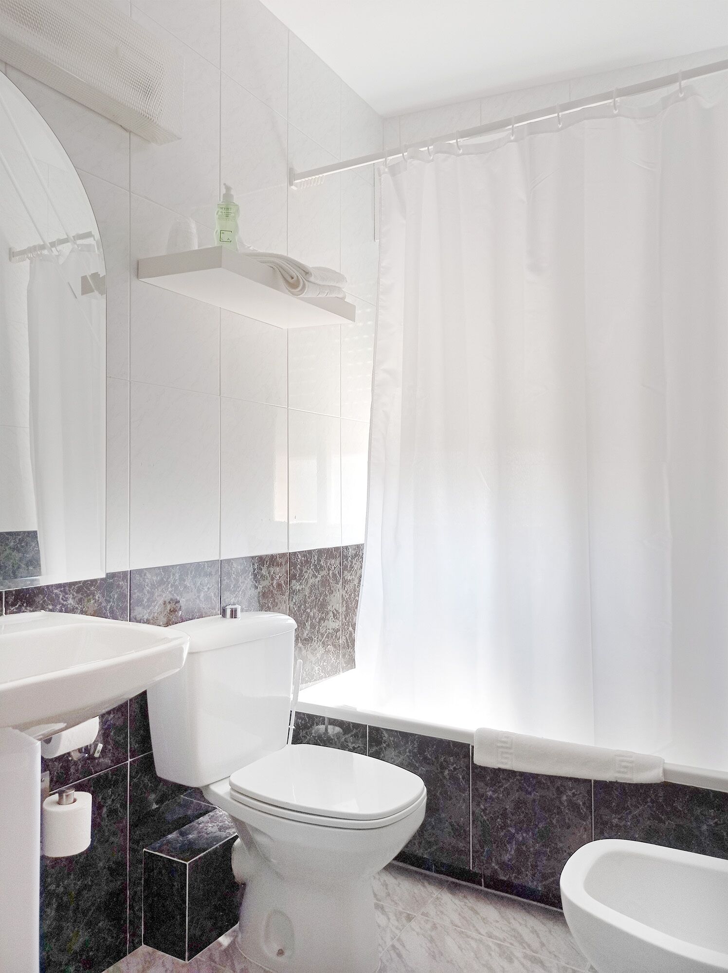 Foto - Hostal Lady Ana María