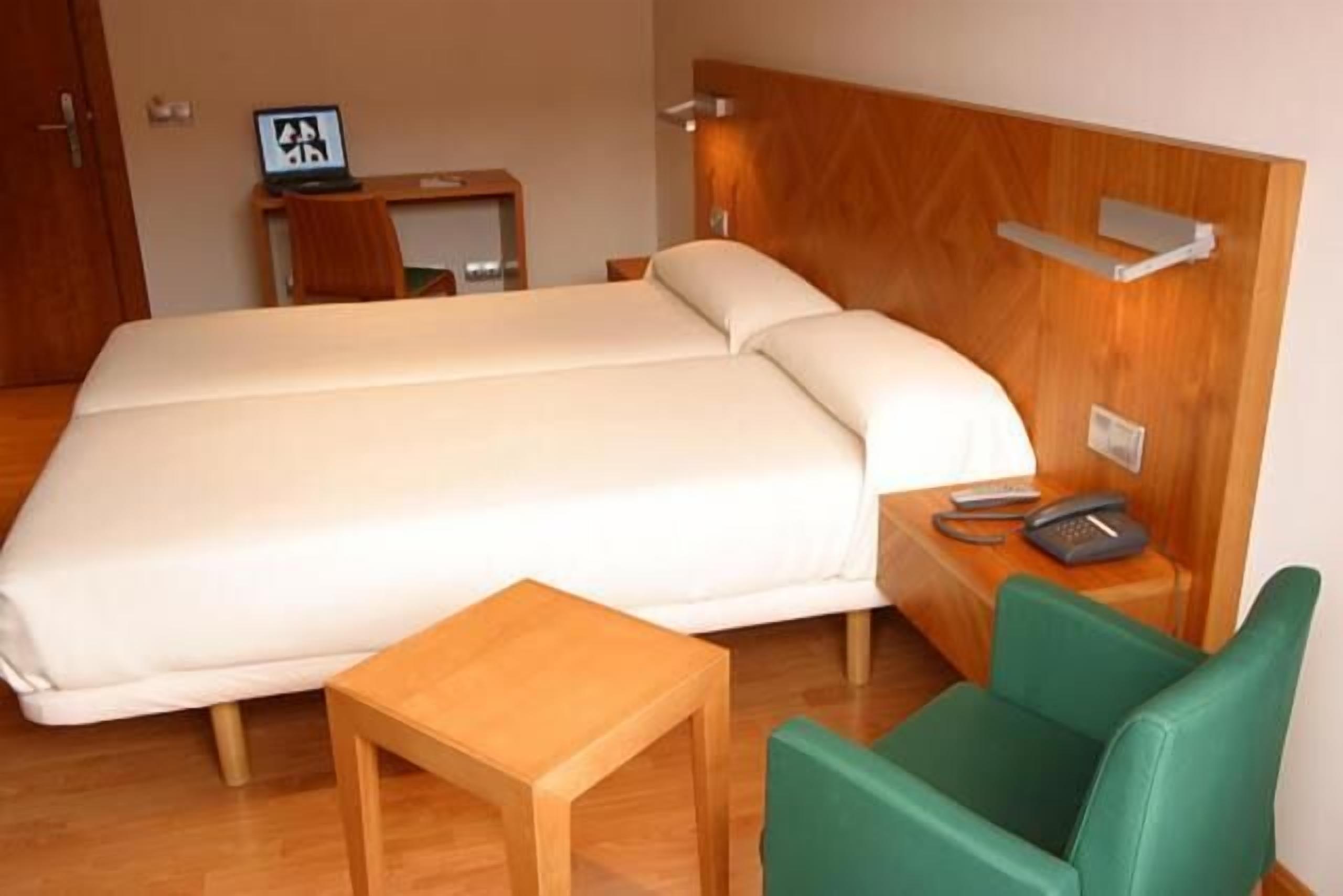 minibar, in-room safe, desk, cots/infant beds