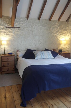 Dobbeltrom, 1 dobbeltseng | 1 soverom, strykejern/-brett, wi-fi (inkludert) og sengetøy