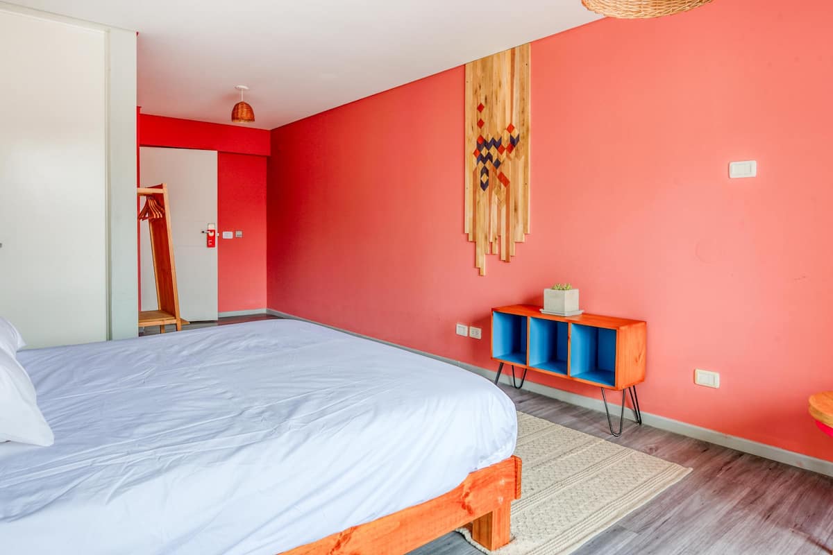 1 bedroom, free WiFi, bed sheets