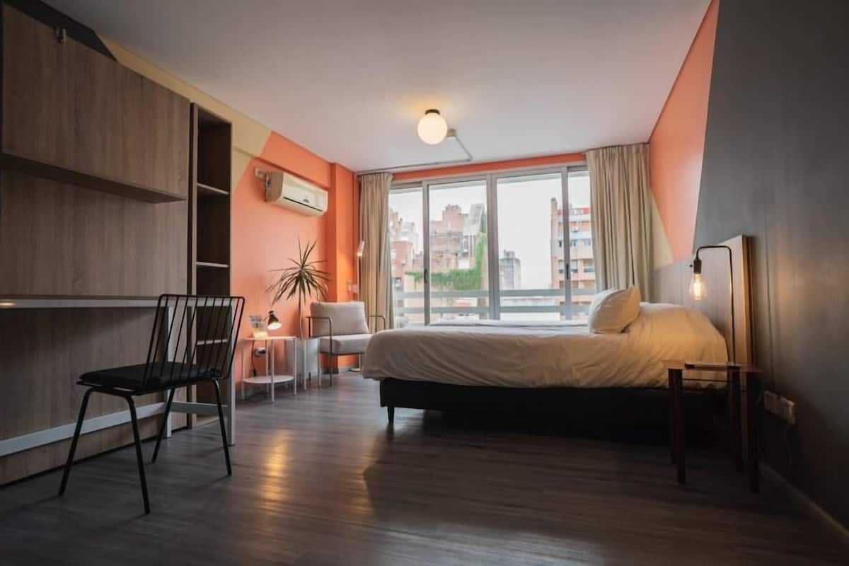 1 bedroom, free WiFi, bed sheets