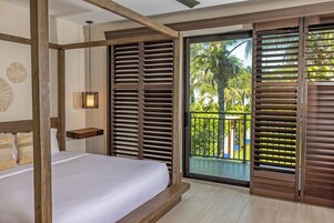 Pool View 2 Bedroom Suite | Premium bedding, down comforters, pillowtop beds, minibar