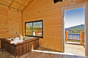 Baignoire à remous privée