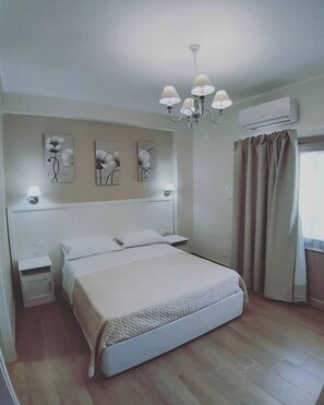 Superior Double Room | Minibar, desk, soundproofing, free cribs/infant beds - Nesea (Reggio Calabria)