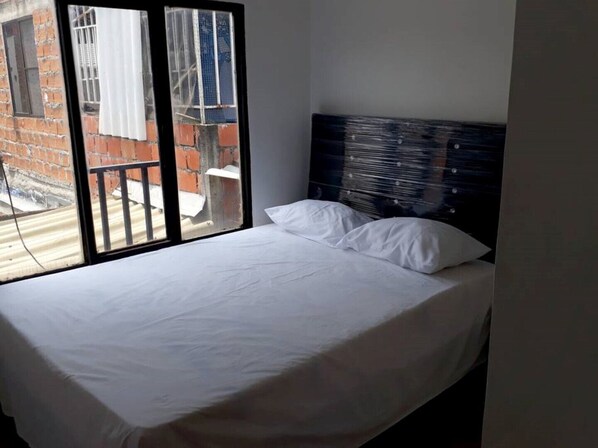 2 bedrooms, WiFi, bed sheets