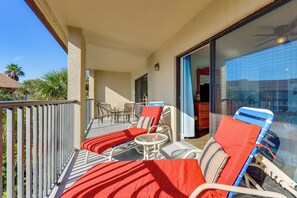 Property grounds - Beachside St Augustine Resort Condo, 6 Mi to Dtwn! (St. Augustine Beach)