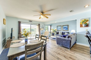 TV, DVD player, books - Beachside St Augustine Resort Condo, 6 Mi to Dtwn! (St. Augustine Beach)