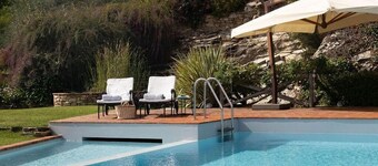 Luxury 6-bed Tuscan Villa Near Lucca and Florence