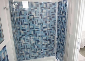 Triple Room, Balcony | Bathroom shower