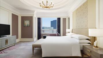 1 bedroom, premium bedding, down duvets, memory-foam beds