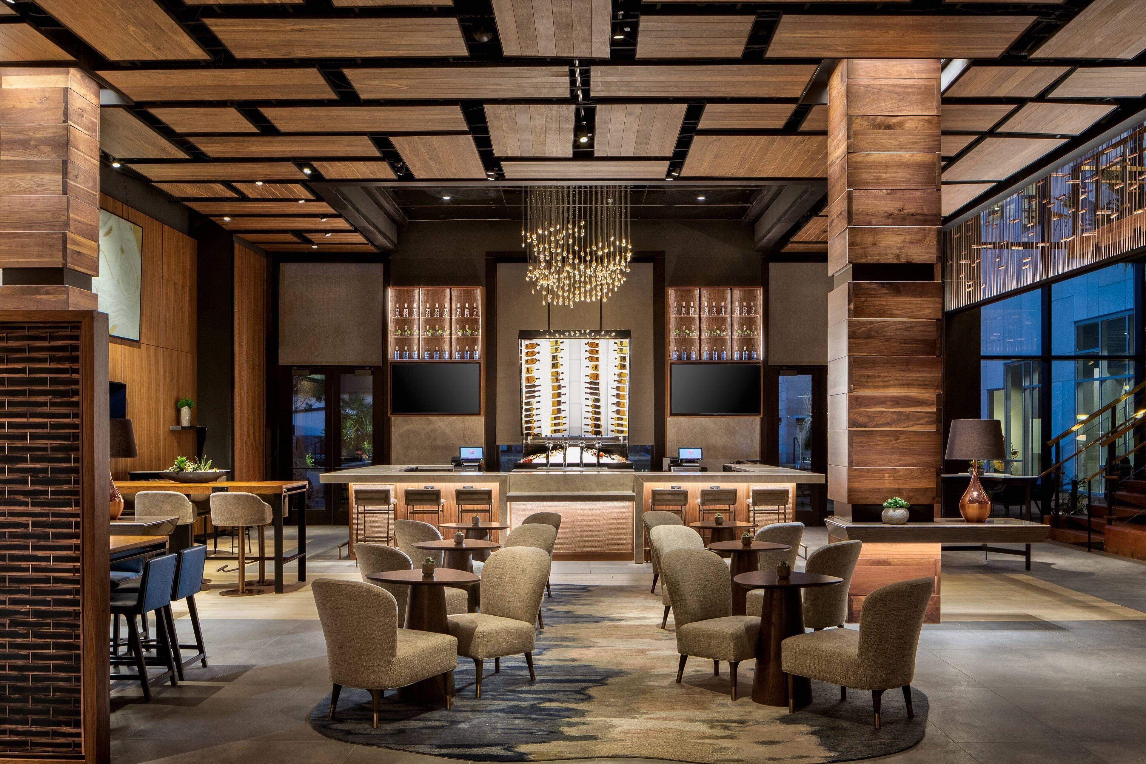 serves dinner and happy hour