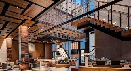 Lobby. Odessa Marriott Hotel & Conference Center
