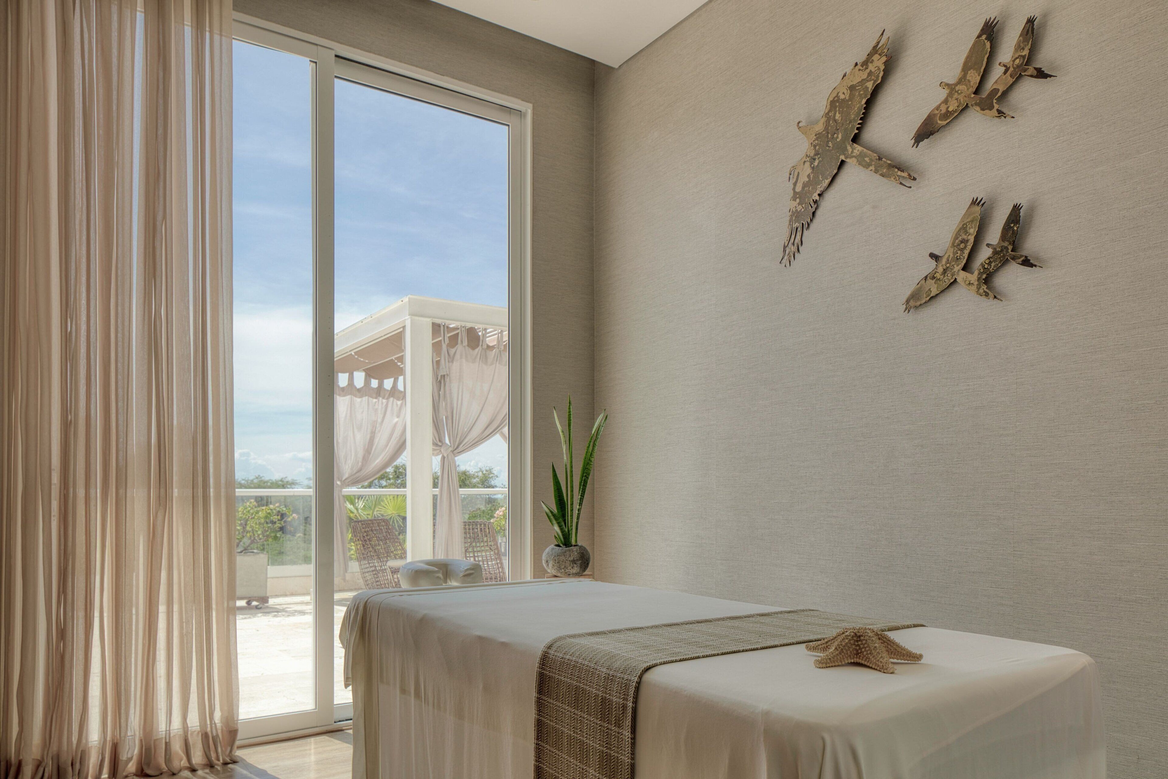 Baño turco, aromaterapia, masajes con piedras calientes