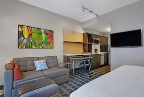 Studio, 1 King Bed with Sofa bed | Living area