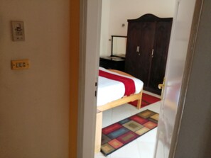 2 bedrooms
